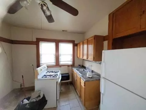  8046 S Manistee Ave, Chicago, IL 60617 photo 6