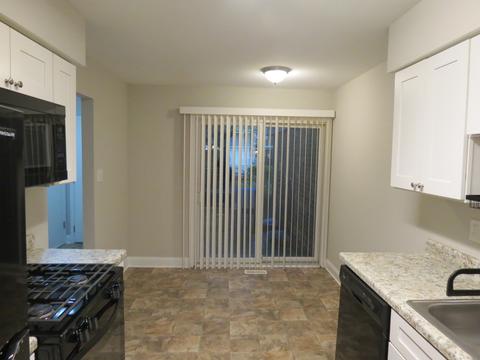 1223 Exeter Ct, Wheaton, IL 60189 photo 11