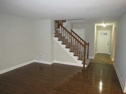 1223 Exeter Ct, Wheaton, IL 60189 photo 4