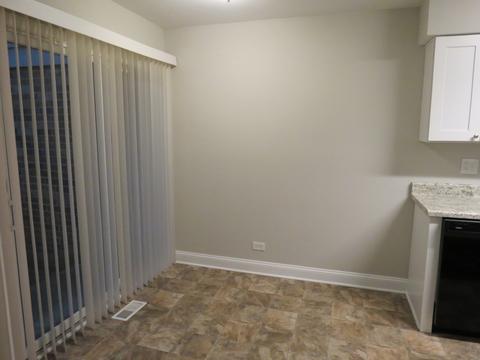 1223 Exeter Ct, Wheaton, IL 60189 photo 12