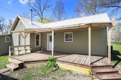 105 Corbly St E, Muncie, IL 61857 photo 3