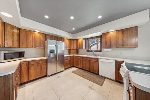 501 Meadow Ln, Beecher, IL 60401 photo 4