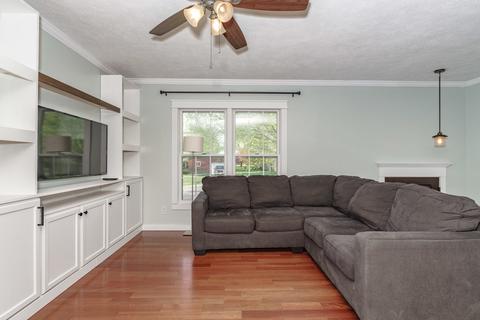 107 E North St, Towanda, IL 61776 photo 4