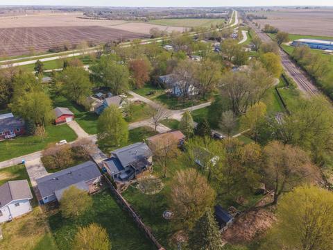 107 E North St, Towanda, IL 61776 photo 38