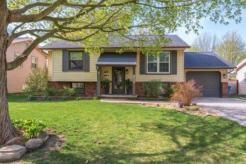 107 E North St, Towanda, IL 61776 photo 1