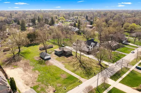 2015 Stoddard Ave, Wheaton, IL 60187 photo 2