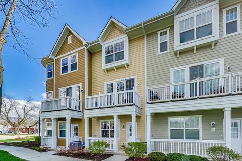 88 Lakeview Pl, Lake Zurich, IL 60047