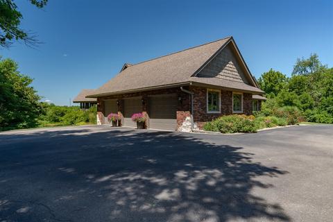 21166 Hawthorne Ridge Rd, Downs, IL 61736 photo 6