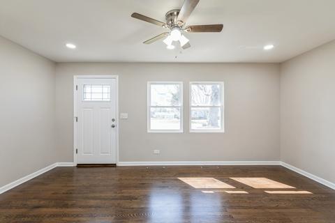 2408 Hyde Park Ave, Holiday Hills, IL 60051 photo 5
