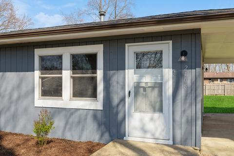 2408 Hyde Park Ave, Holiday Hills, IL 60051 photo 2