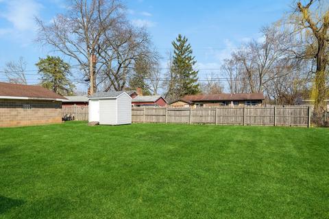 2408 Hyde Park Ave, Holiday Hills, IL 60051 photo 14