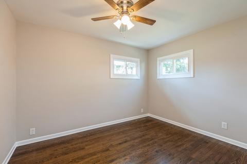 2408 Hyde Park Ave, Holiday Hills, IL 60051 photo 10