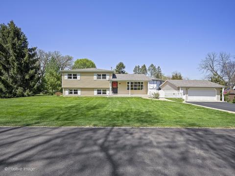 27 W280 Childs St, Winfield, IL 60190