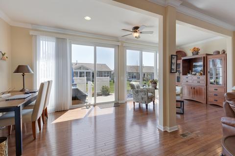 2458 Vista Trl, Elgin, IL 60124 photo 10