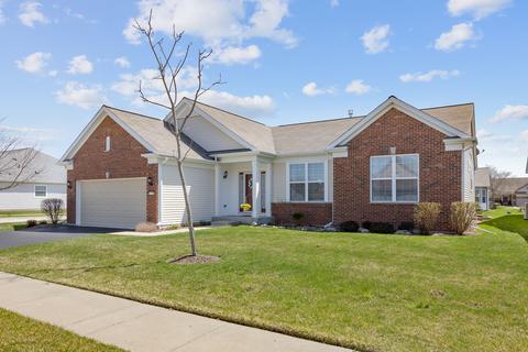2458 Vista Trl, Elgin, IL 60124 photo 1