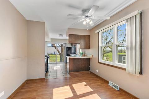 1699 Sheffield Dr, Elgin, IL 60123 photo 5