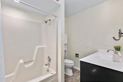 1699 Sheffield Dr, Elgin, IL 60123 photo 10