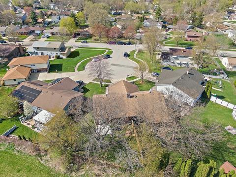 1699 Sheffield Dr, Elgin, IL 60123 photo 19