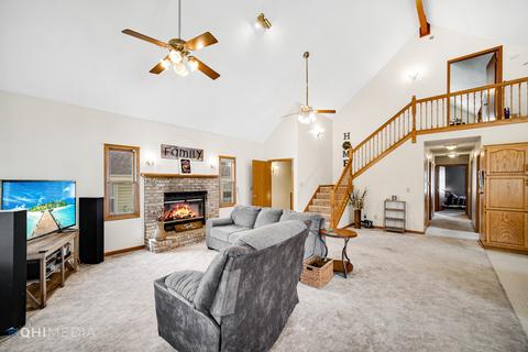 377 S Dearborn Ave, Bradley, IL 60915 photo 5