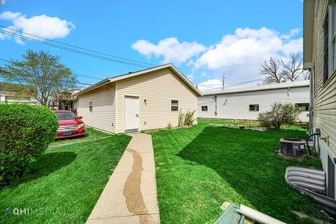 377 S Dearborn Ave, Bradley, IL 60915 photo 11