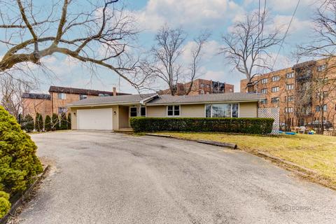 1900 Rancho Ln, Des Plaines, IL 60016 photo 1