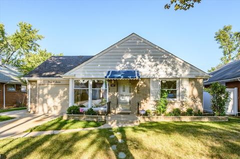 907 Norfolk Ave, Westchester, IL 60154