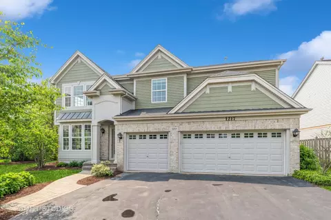 1217 W Claridge Ct, Palatine, IL 60067