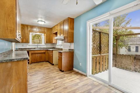591 S May Ave, Kankakee, IL 60901 photo 4