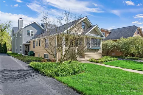 451 Loudon Rd, Riverside, IL 60546 photo 3