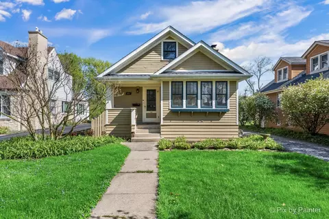 451 Loudon Rd, Riverside, IL 60546 photo 1