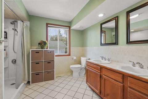 9030 Skyline Dr, Burr Ridge, IL 60527 photo 13