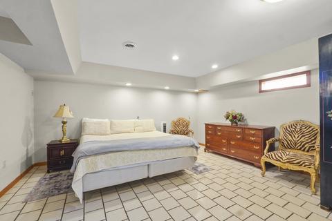 9030 Skyline Dr, Burr Ridge, IL 60527 photo 18