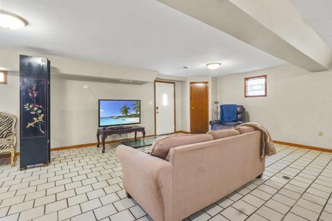 9030 Skyline Dr, Burr Ridge, IL 60527 photo 20