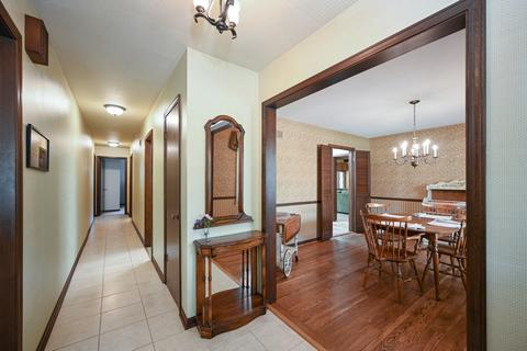 1535 N Summit St, Wheaton, IL 60187 photo 7