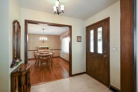 1535 N Summit St, Wheaton, IL 60187 photo 6