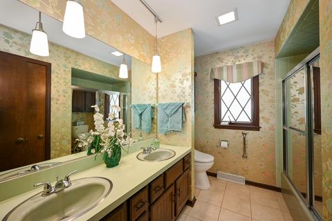 1535 N Summit St, Wheaton, IL 60187 photo 27