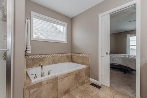 1713 Flagstone Dr, Normal, IL 61761 photo 19