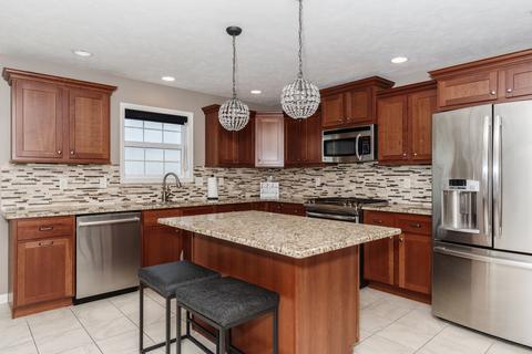 1713 Flagstone Dr, Normal, IL 61761 photo 3