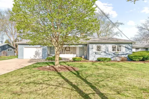 808 Normal Rd, Dekalb, IL 60115 photo 1