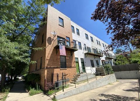 3131 S Benson St #10, Chicago, IL 60608