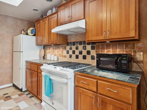 112 E Hillside Ave, Barrington, IL 60010 photo 15