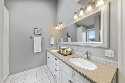 405 Bluegrass Dr, Wheaton, IL 60189 photo 25