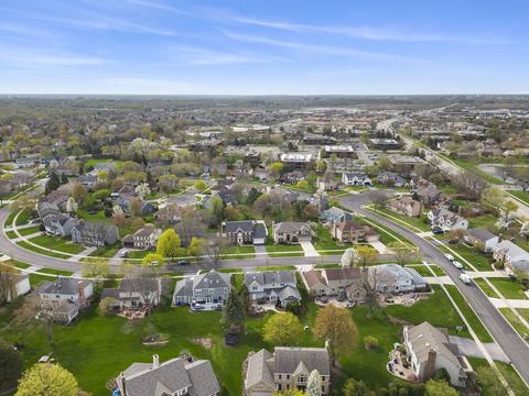405 Bluegrass Dr, Wheaton, IL 60189 photo 40