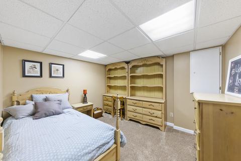 405 Bluegrass Dr, Wheaton, IL 60189 photo 31