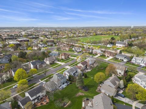 405 Bluegrass Dr, Wheaton, IL 60189 photo 44