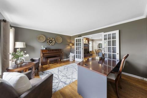 405 Bluegrass Dr, Wheaton, IL 60189 photo 5