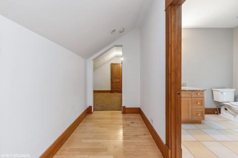 33 E Maple Ave, Roselle, IL 60172 photo 15