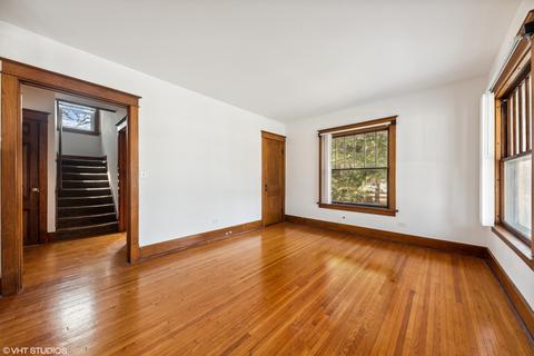 33 E Maple Ave, Roselle, IL 60172 photo 4