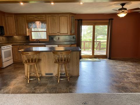 225 N Walter Ave, Mcnabb, IL 61335 photo 4