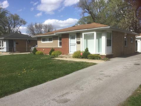 16235 Plymouth Dr, Markham, IL 60428